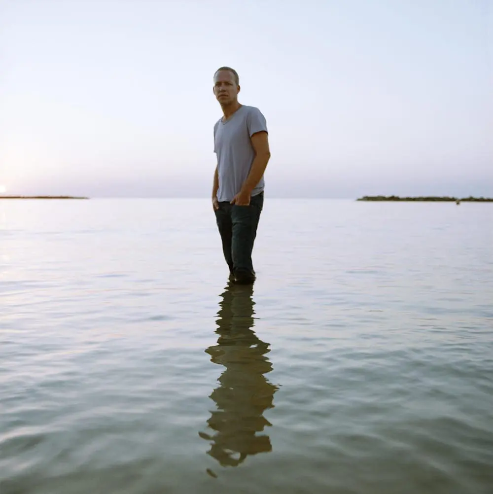 Avishai Cohen in the sea - Seven-Seas -Lucille Reyboz