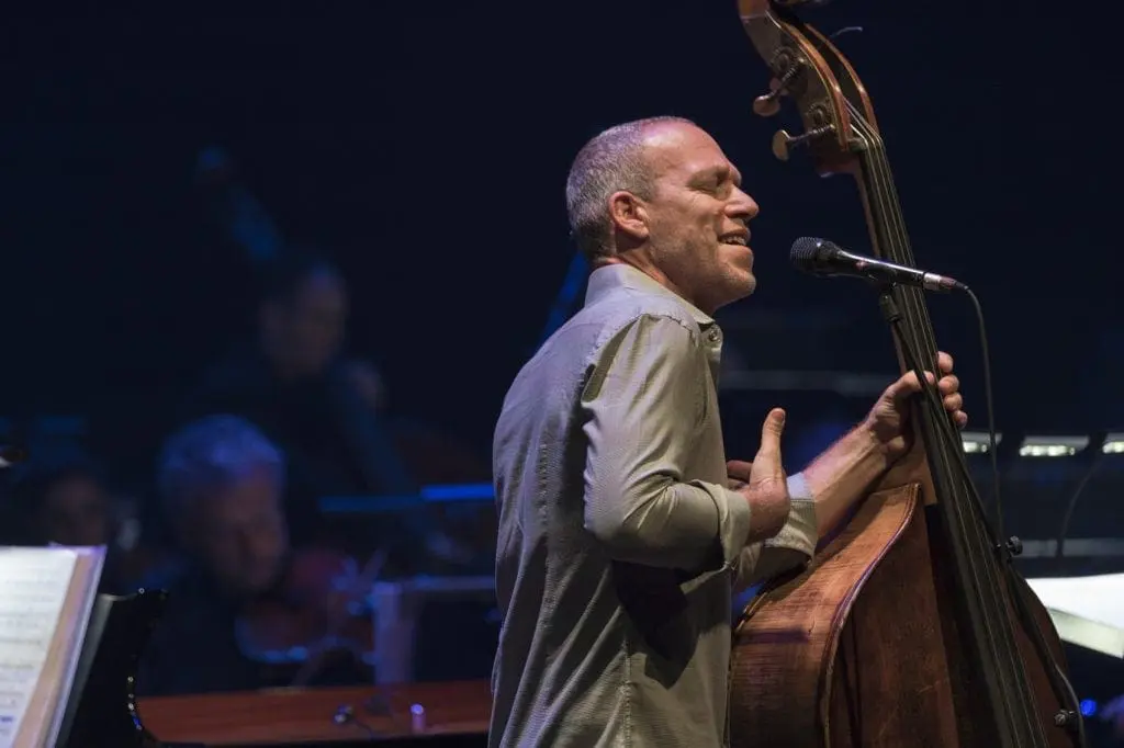 Avishai Cohen singing