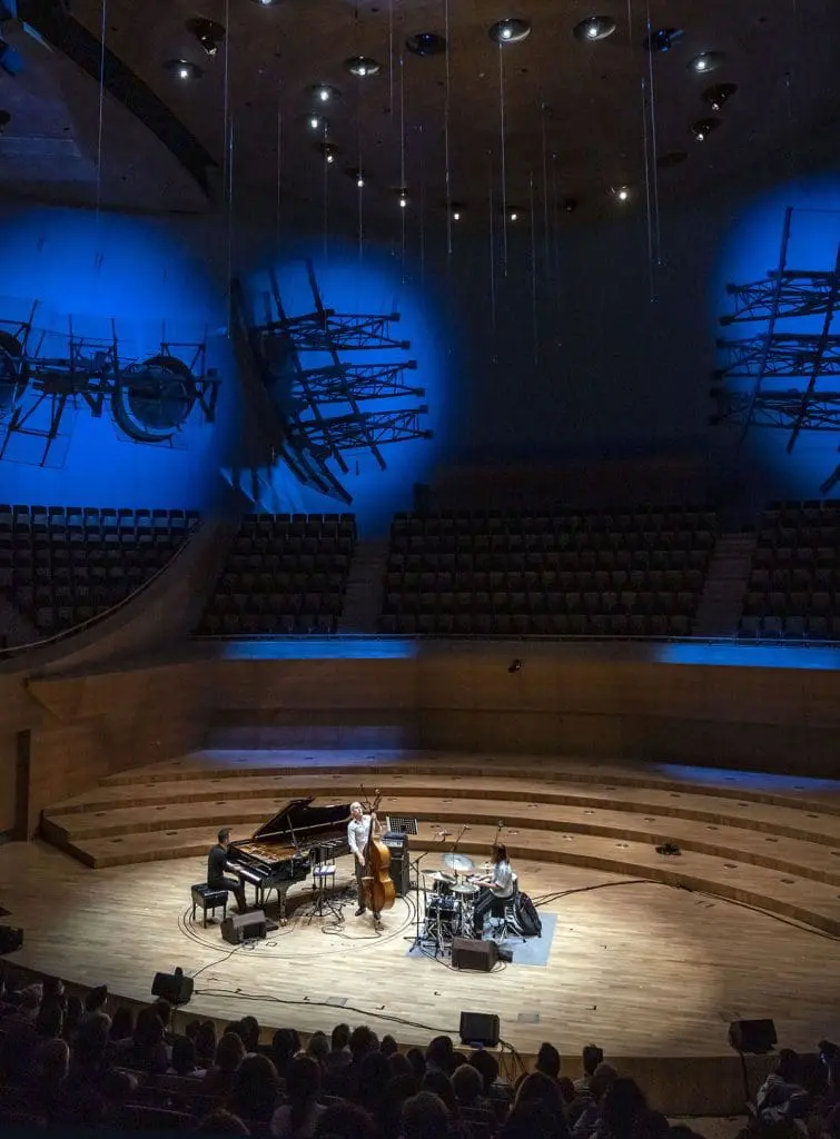 Trio Live Show 2021 - Distance view of the stage with Trio Performing